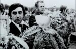 Gminne dożynki na stadionie w Pępowie 15 września 1985 rok ph. ,,Otwórzcie szeroko wrota, bo się zakończyła żniwna robota". delegacje z wieńcem dożynkowym